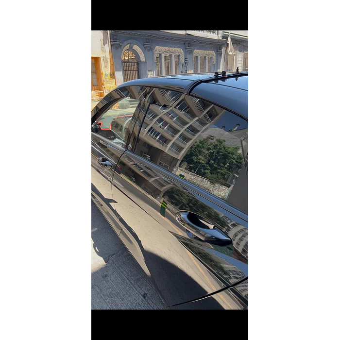 ¡Bota Aguas de Acrílico 2mm plano Negro Brillante a Medida para Hyundai accent 2021 a 2023  3