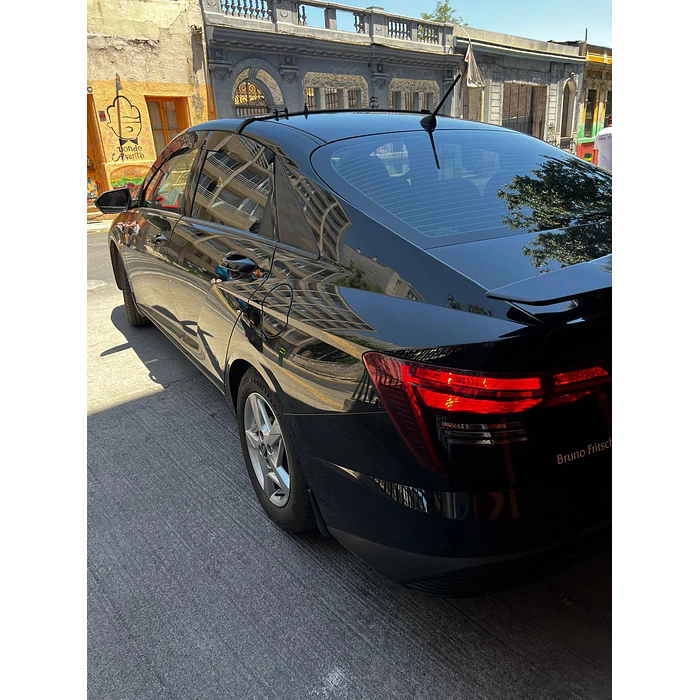 ¡Bota Aguas de Acrílico 2mm plano Negro Brillante a Medida para Hyundai accent 2021 a 2023  9