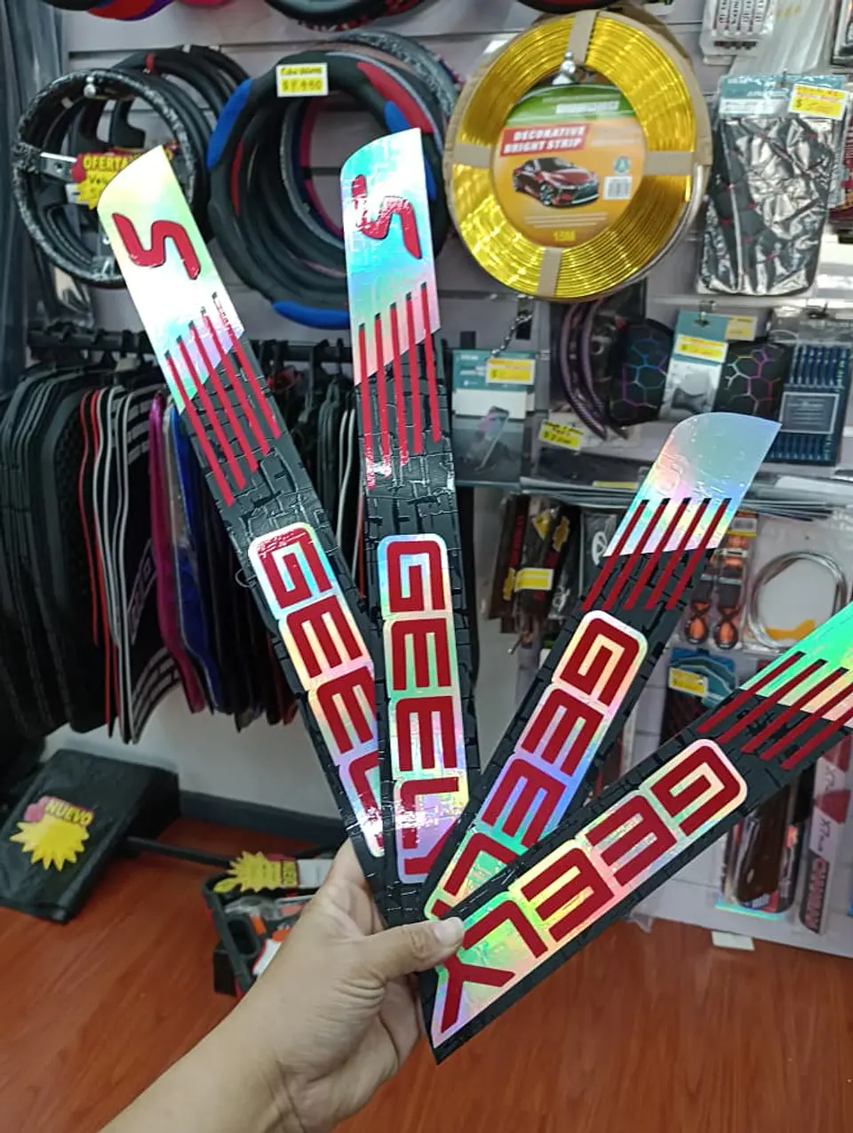 Cubre zócalos/pisadera multifunción acrílico - Geely 4