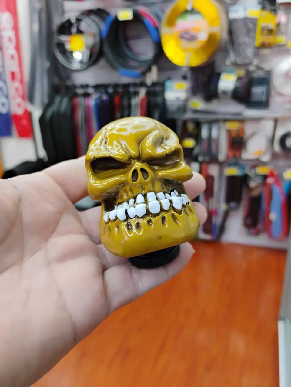 Pomo perilla palanca de cambios tunning diseño Calavera mostaza 3