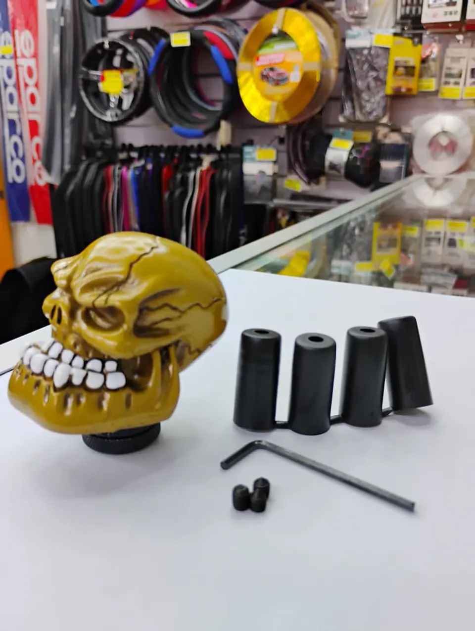 Pomo perilla palanca de cambios tunning diseño Calavera mostaza 4