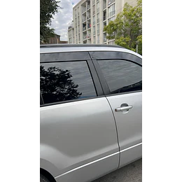  ¡Bota Aguas de Acrílico 2mm plano Negro Brillante a Medida para auto Suzuki grand Vitara y Grand nomade 2005 a 2019 