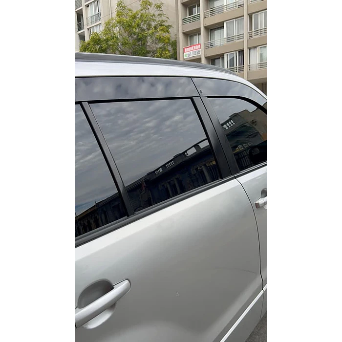  ¡Bota Aguas de Acrílico 2mm plano Negro Brillante a Medida para auto Suzuki grand Vitara y Grand nomade 2005 a 2019  2