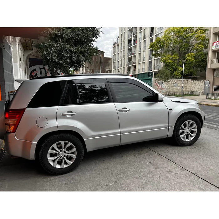  ¡Bota Aguas de Acrílico 2mm plano Negro Brillante a Medida para auto Suzuki grand Vitara y Grand nomade 2005 a 2019  9