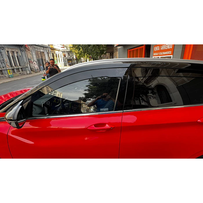  ¡Bota Aguas de Acrílico 2mm plano Negro Brillante a Medida para auto Gelly coolray 2020 a 2024 3