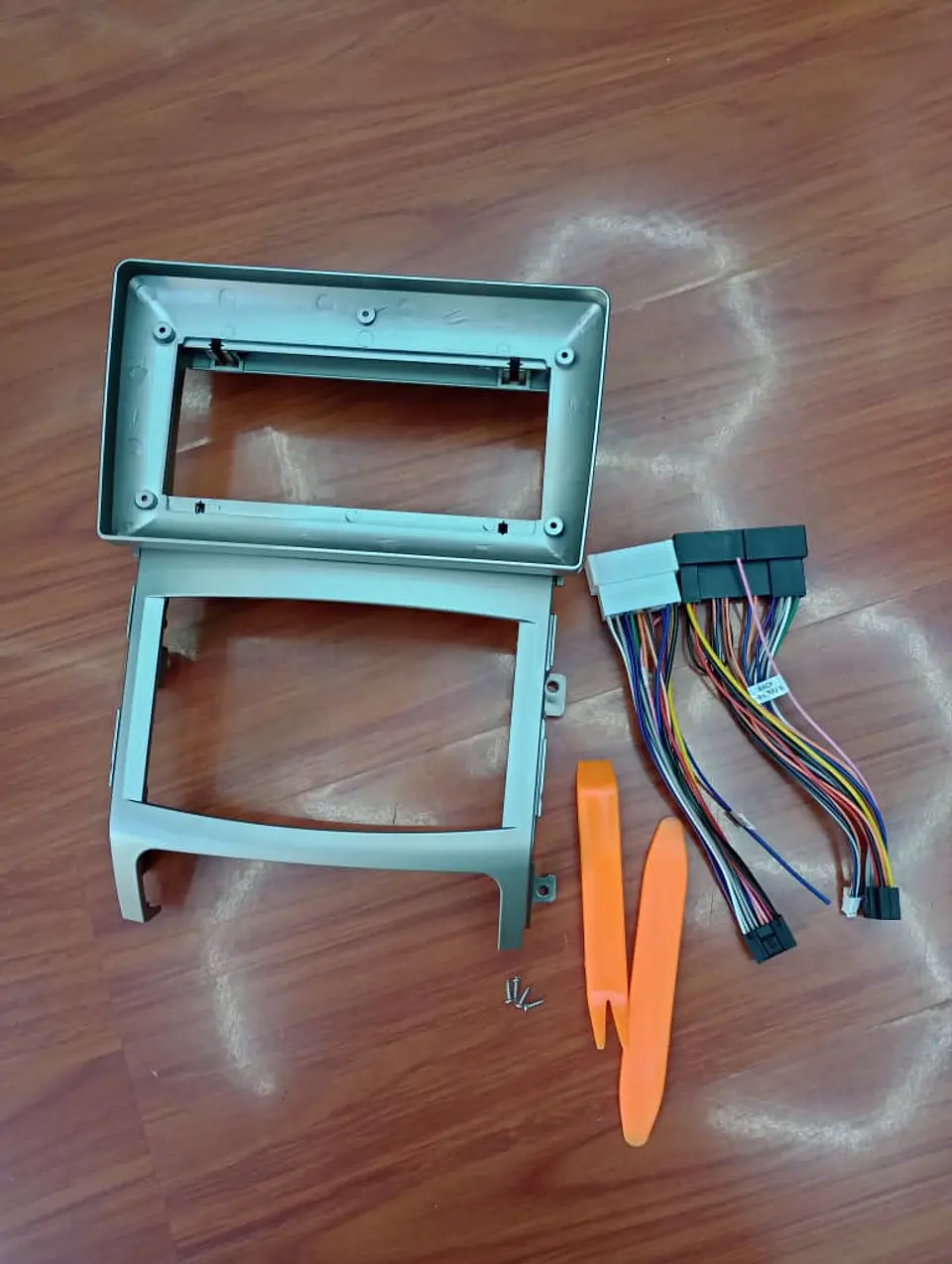 Adaptador Bisel + interface arnés - compatible con radio Android 10