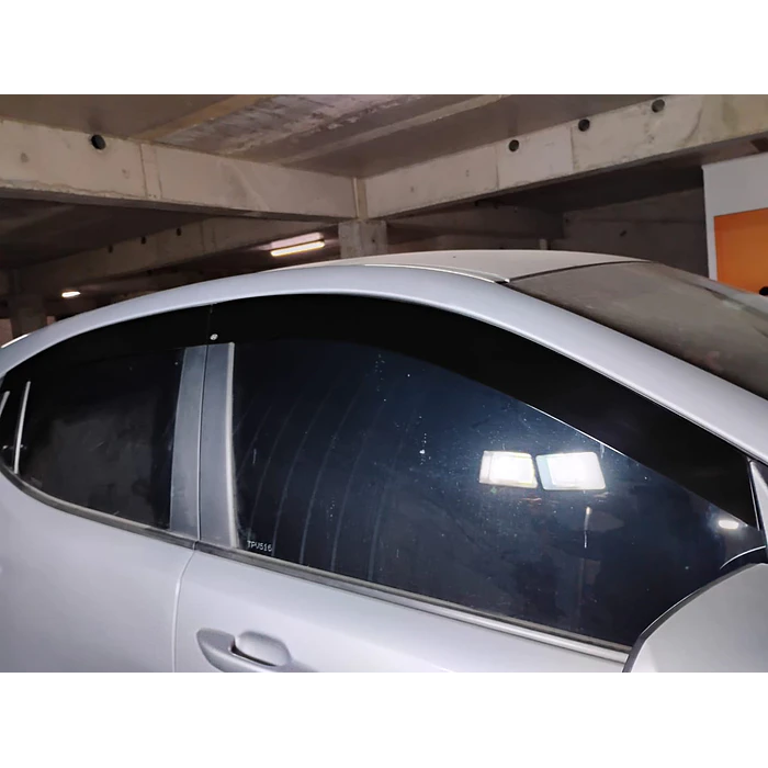 Bota Aguas de Acrílico 2mm plano Negro Brillante  Hyundai gran i10 hatchback 2020 al 2026 6