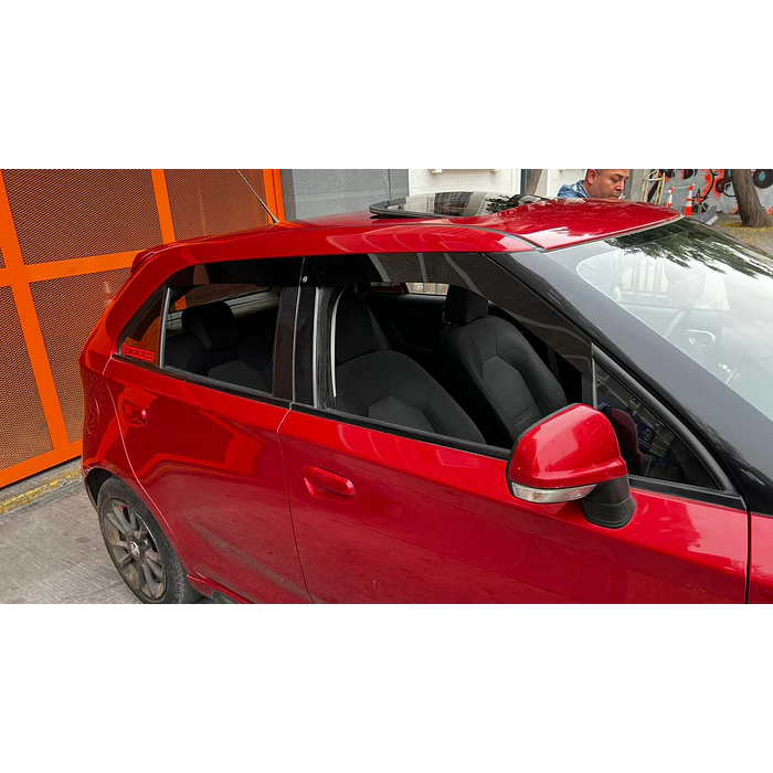 Bota Aguas de Acrílico 2mm plano Negro Brillante Mg3 hatchback 2019 al 2024 7