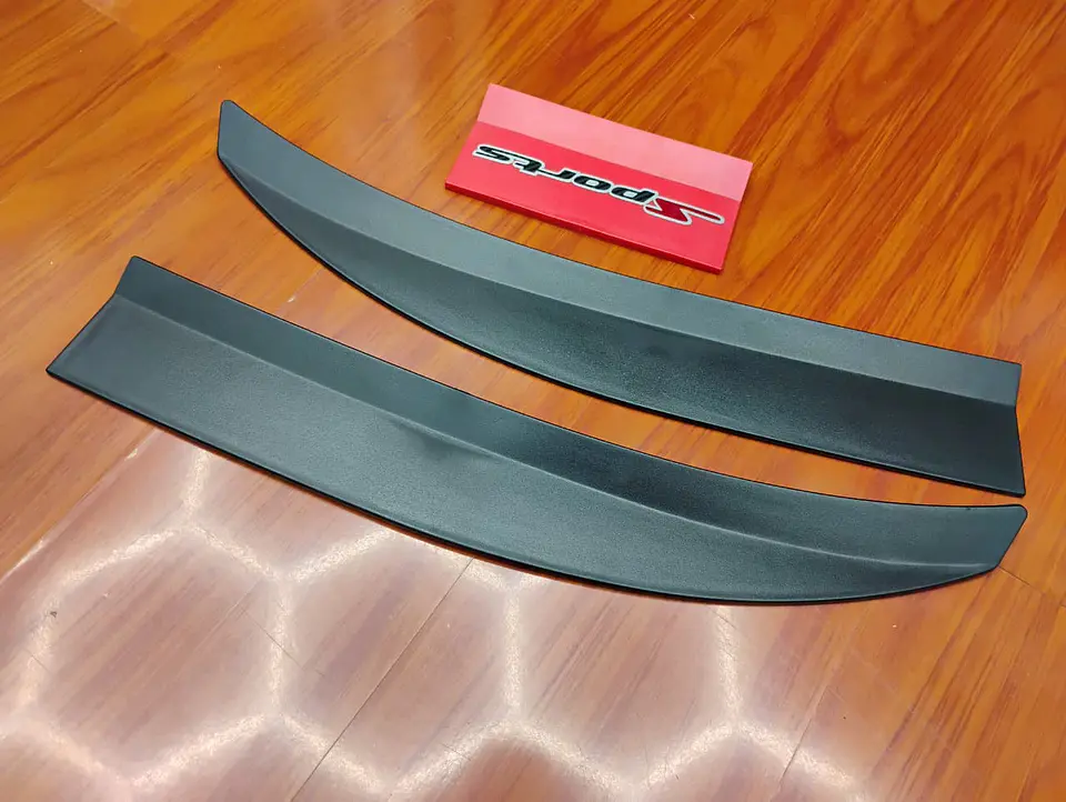 Lip Alerón maletero tunning regulable - Negro/Rojo, letra Sport 3