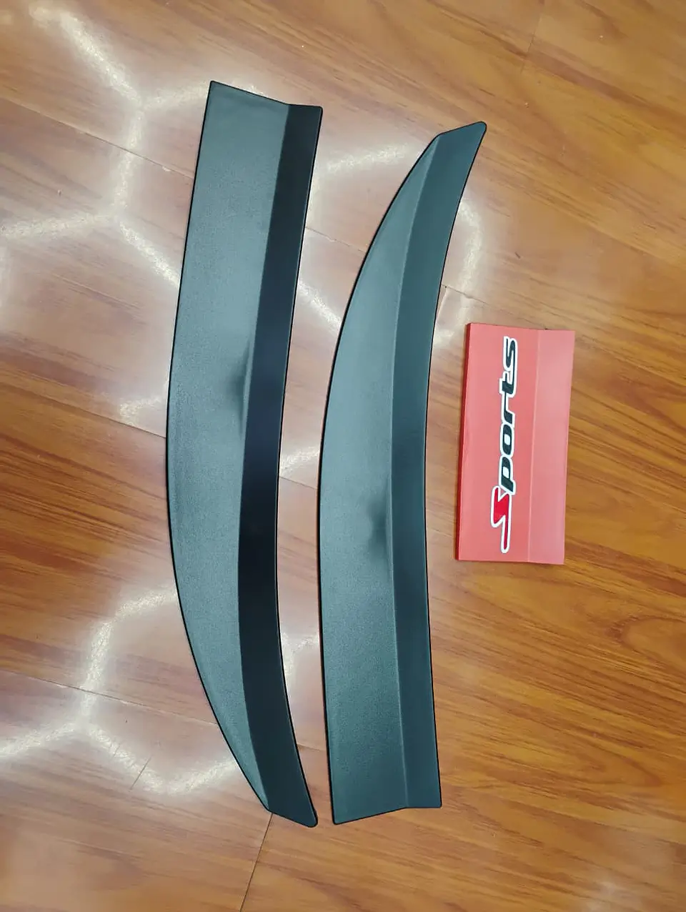 Lip Alerón maletero tunning regulable - Negro/Rojo, letra Sport 7