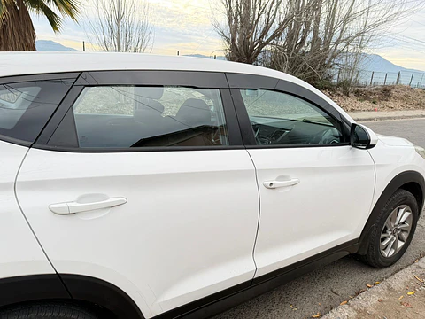 Bota Aguas Acrílico 2mm Negro Brillante - Hyundai Tucson 2016-20