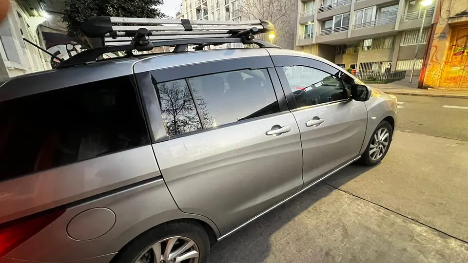 Bota Aguas 2mm Negro Brillante - mazda 5 2011 al 2017 1