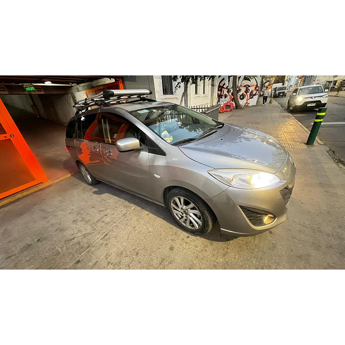 Bota Aguas de Acrílico 2mm plano Negro Brillante a Medida para auto mazda 5 2011 al 2017 4