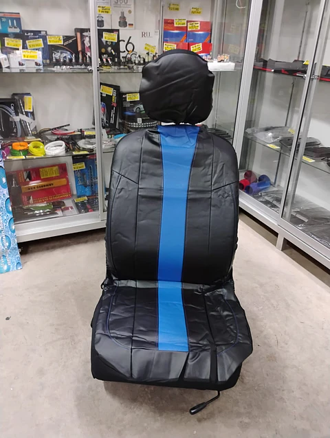Fundas cubre asientos en ecocuero negro con franja azul
