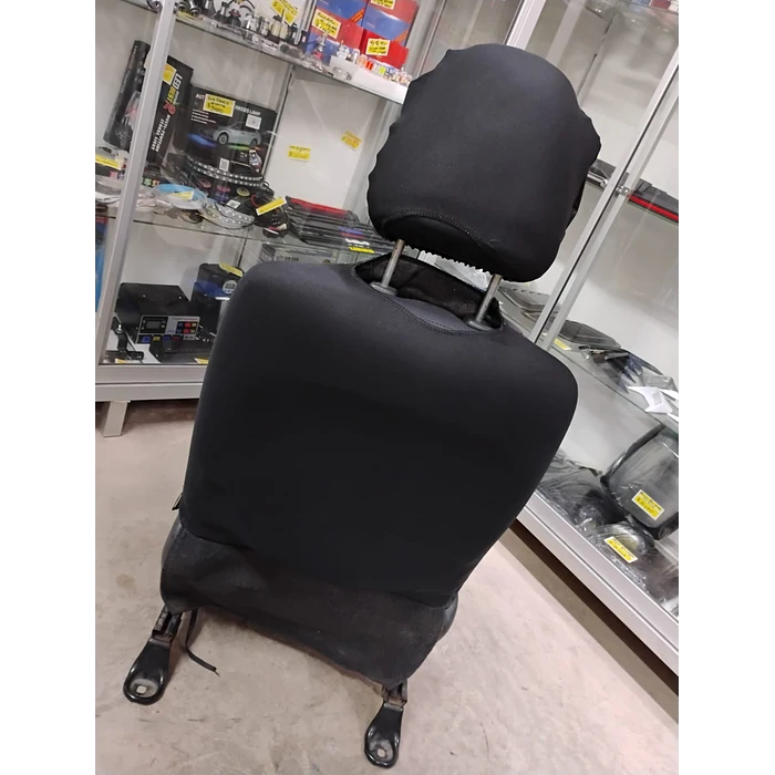 *fundas cubre asientos* en ecocuero negro con franja azul  5