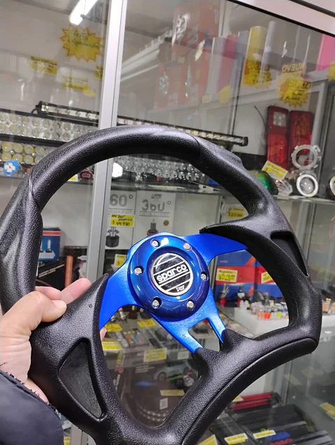 Volante de auto tipo D universal Tunning deportivo Sparco con botón de bocina centro azul 