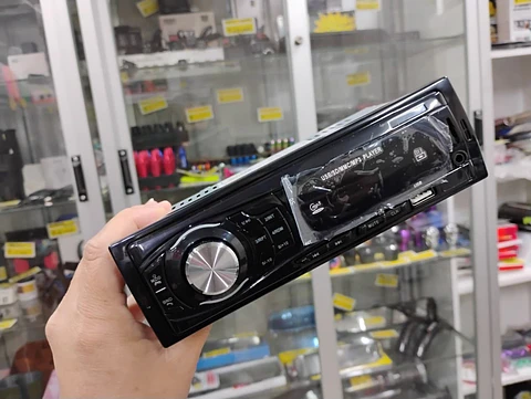 Radio reproductor 1 Din con Bluetooth, llamadas Bluetooth, MP3, USB, SD para autos 12v radio am/fm salidas 4x50w 18.8cmx5.8cm modelo 3020 