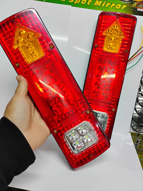 Par de focos led traseros 24V para Camiones CARRO DE ARRASTRE 