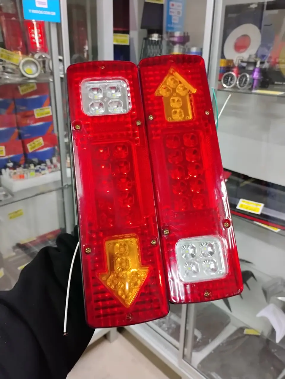 Par de focos led traseros 24V para Camiones CARRO DE ARRASTRE  5