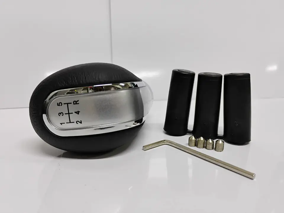 Pomo perilla palanca cambios eco cuero Negro con centro plata 5 veloc 3
