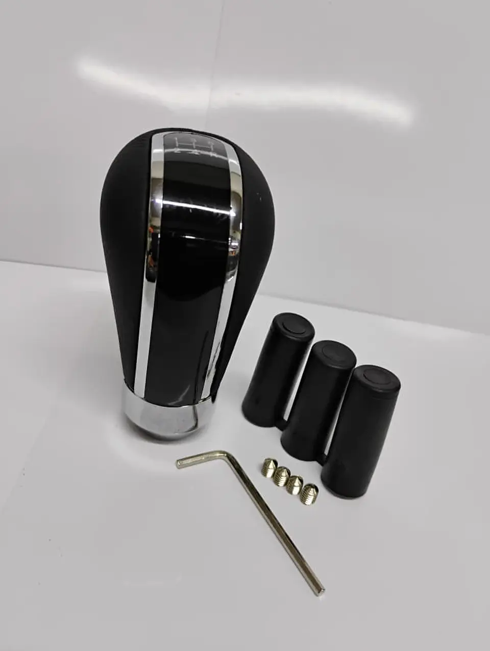 Pomo perilla palanca de cambios eco cuero Negro con centro negro 5 veloc 2
