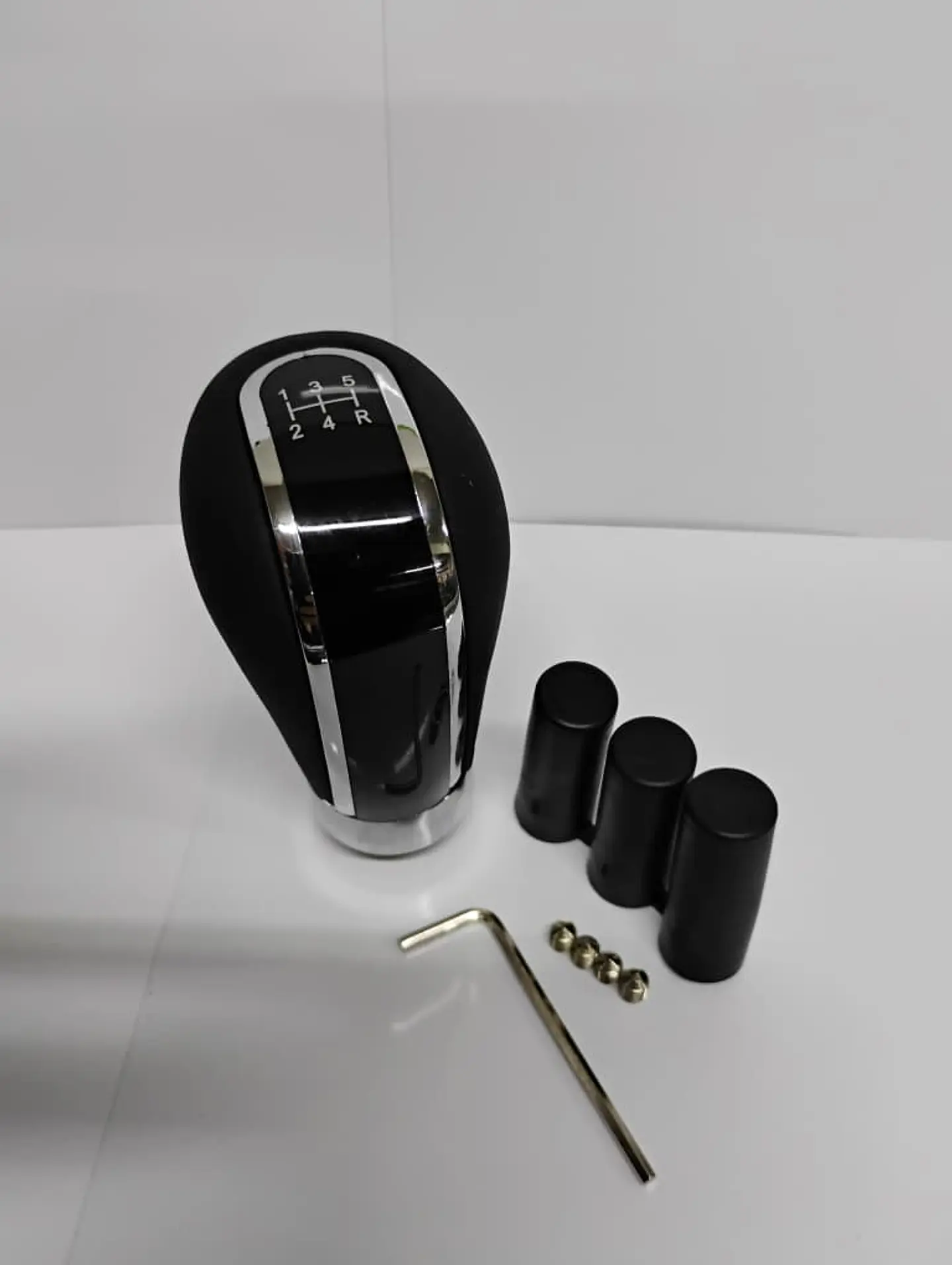 Pomo perilla palanca de cambios eco cuero Negro con centro negro 5 veloc 8