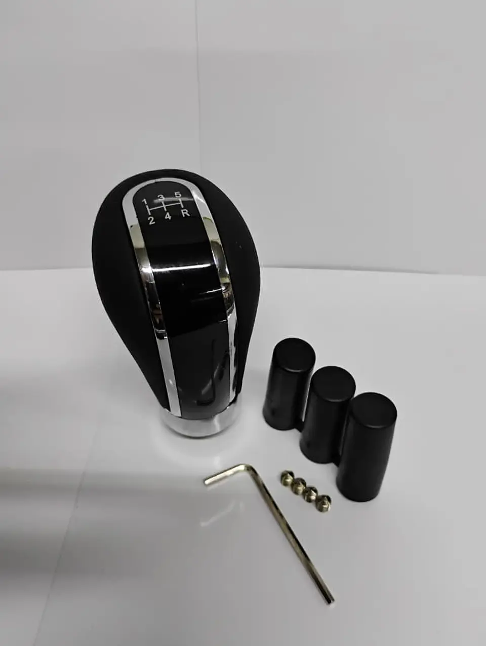 Pomo perilla palanca de cambios eco cuero Negro con centro negro 5 veloc 10