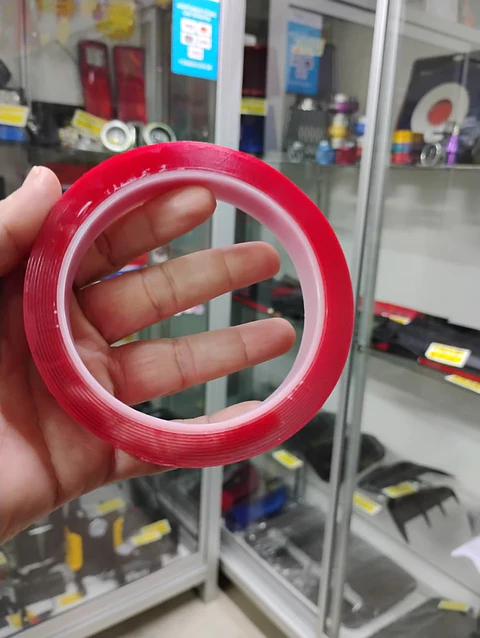 Cinta adhesiva doble cara transparente de 3mtrs de largo Por 1.5mm de ancho 