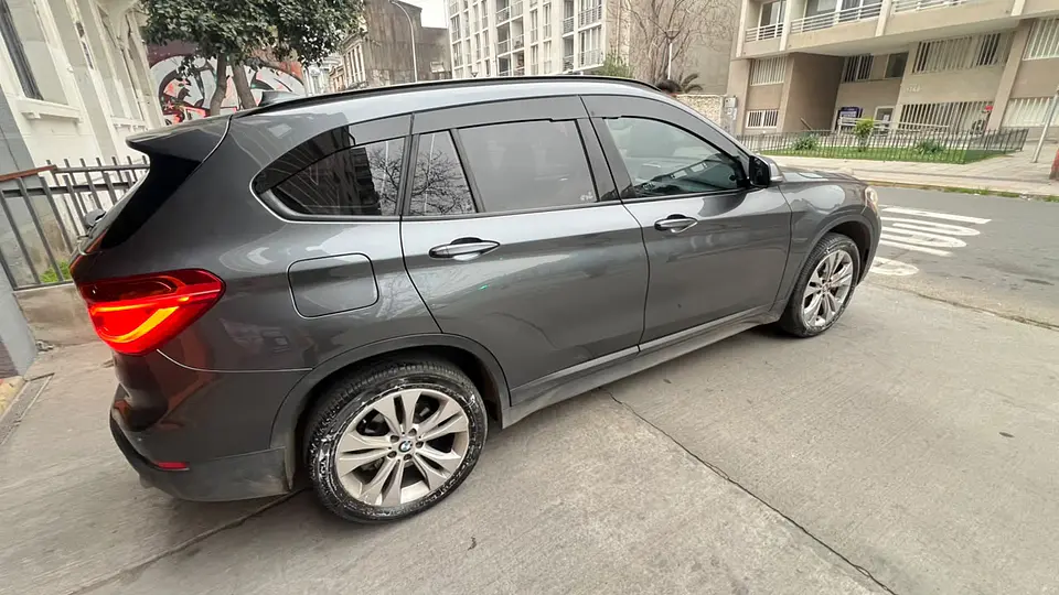 Bota Aguas 2mm Negro Brillante - BMW x1 2019 6 piezas 2