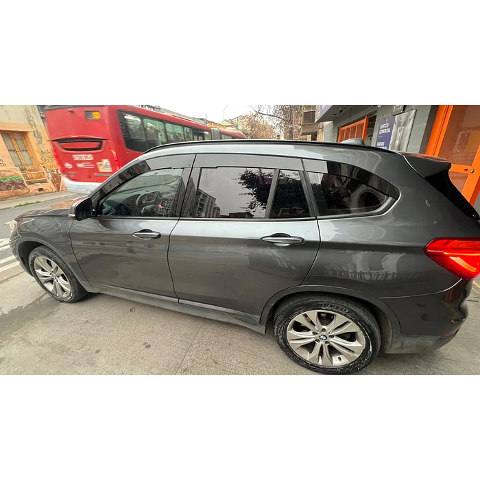 Bota Aguas 2mm Negro Brillante - BMW x1 2019 6 piezas 5
