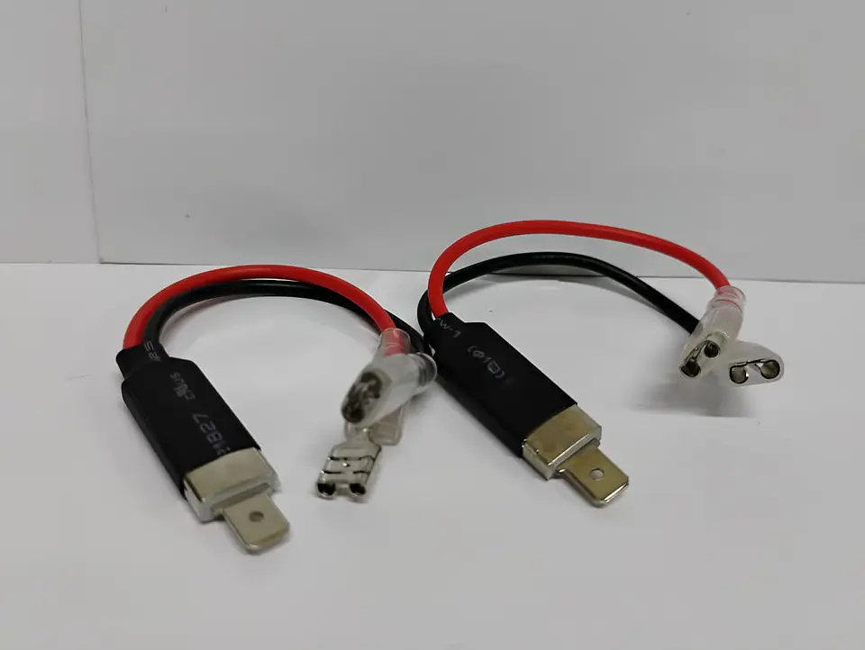 Par Adaptador De Ampolletas Led Para Autos H1 3