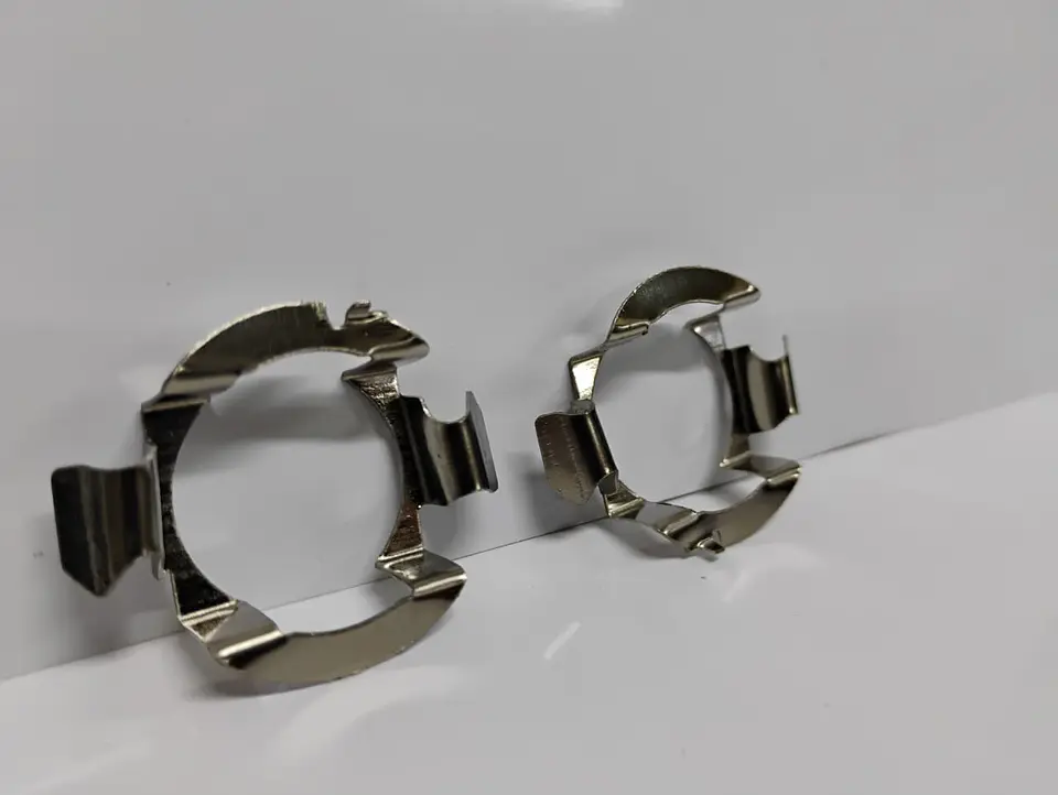 Par Adaptador De Ampolletas Led Para Autos H7 10