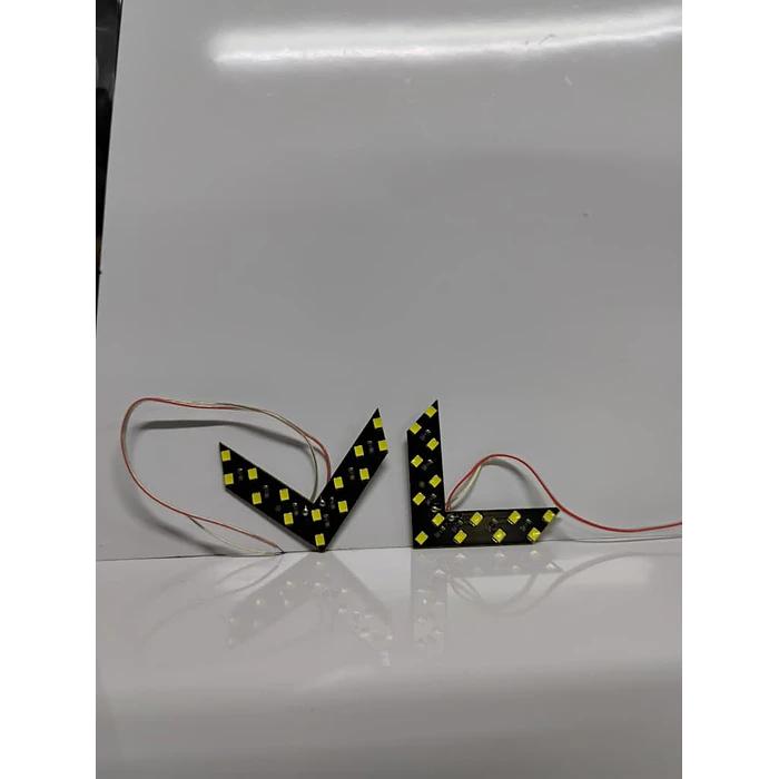 Luz Led Flecha Para Espejo Retrovisor 12V 14 SMD Universal 4