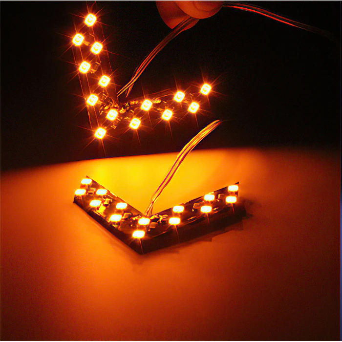 Luz Led Flecha Para Espejo Retrovisor 12V 14 SMD Universal 3