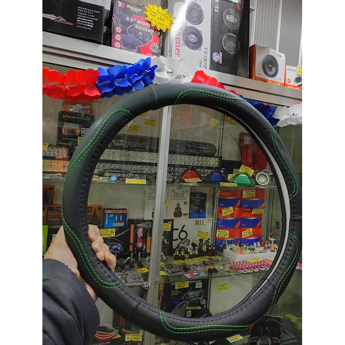 forro cubre volante de autos de eco cuero de alta calidad negro con Hilo verde 2