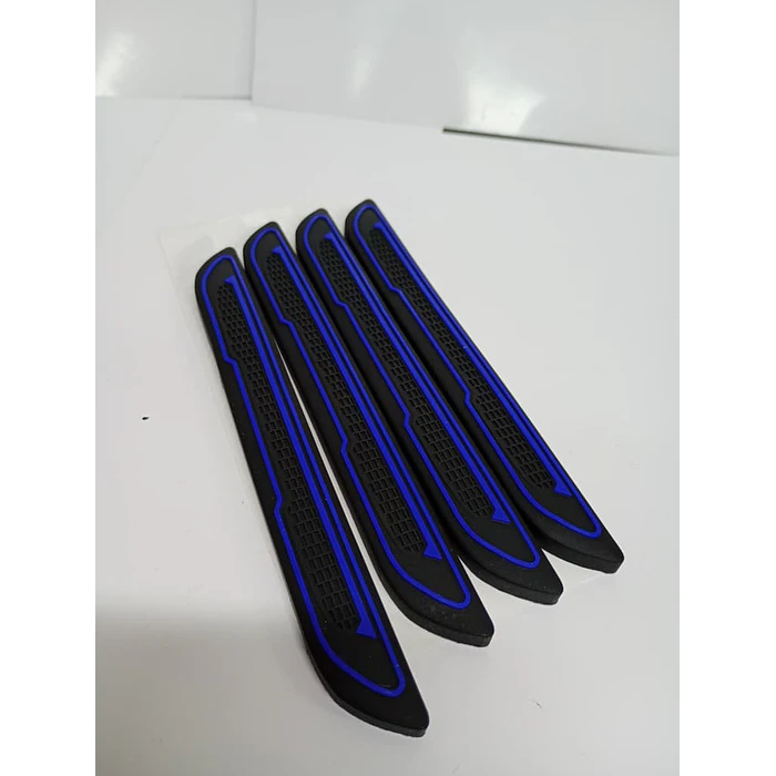 Set de 4 Protectores Anti-golpes y Rayones para Bordes de Puertas de Auto (Diseño Deportivo) 1