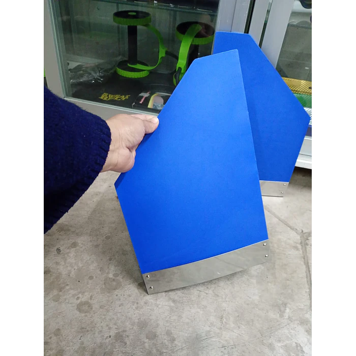 JUEGO DE 2 GUARDABARROS / FALDONES LATERALES AZULES PARA AUTOS  3