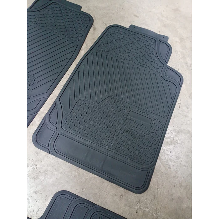 Pisos de Goma Universal para Autos y Suv 3 Piezas Camello Grandes 5