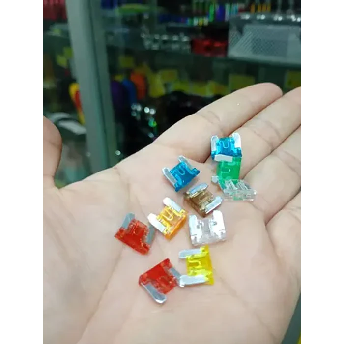 Fusibles Para Autos En Blister De Tamaño Micro Patas Cortas  9
