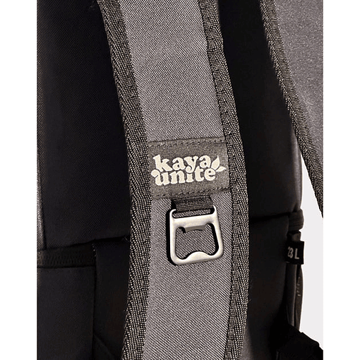 Mochila Cooler Nomade Black Rasta Kaya Unite Azul Marino