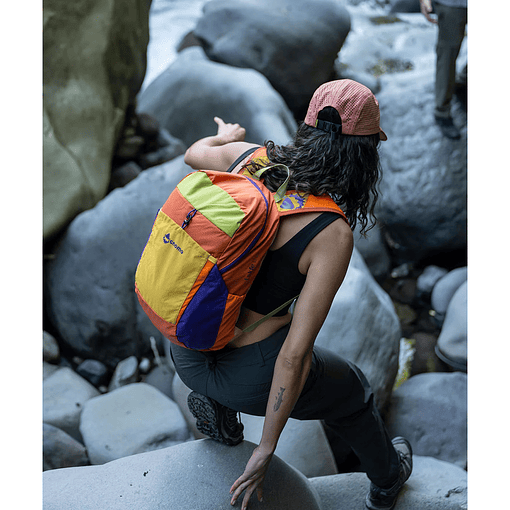 Mochila Ultralight Lakfe 15L Multicolor Gnomo