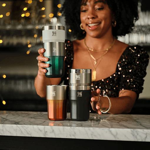 Vaso Stanley Beer Tumbler Golden Hour Negro 408ml