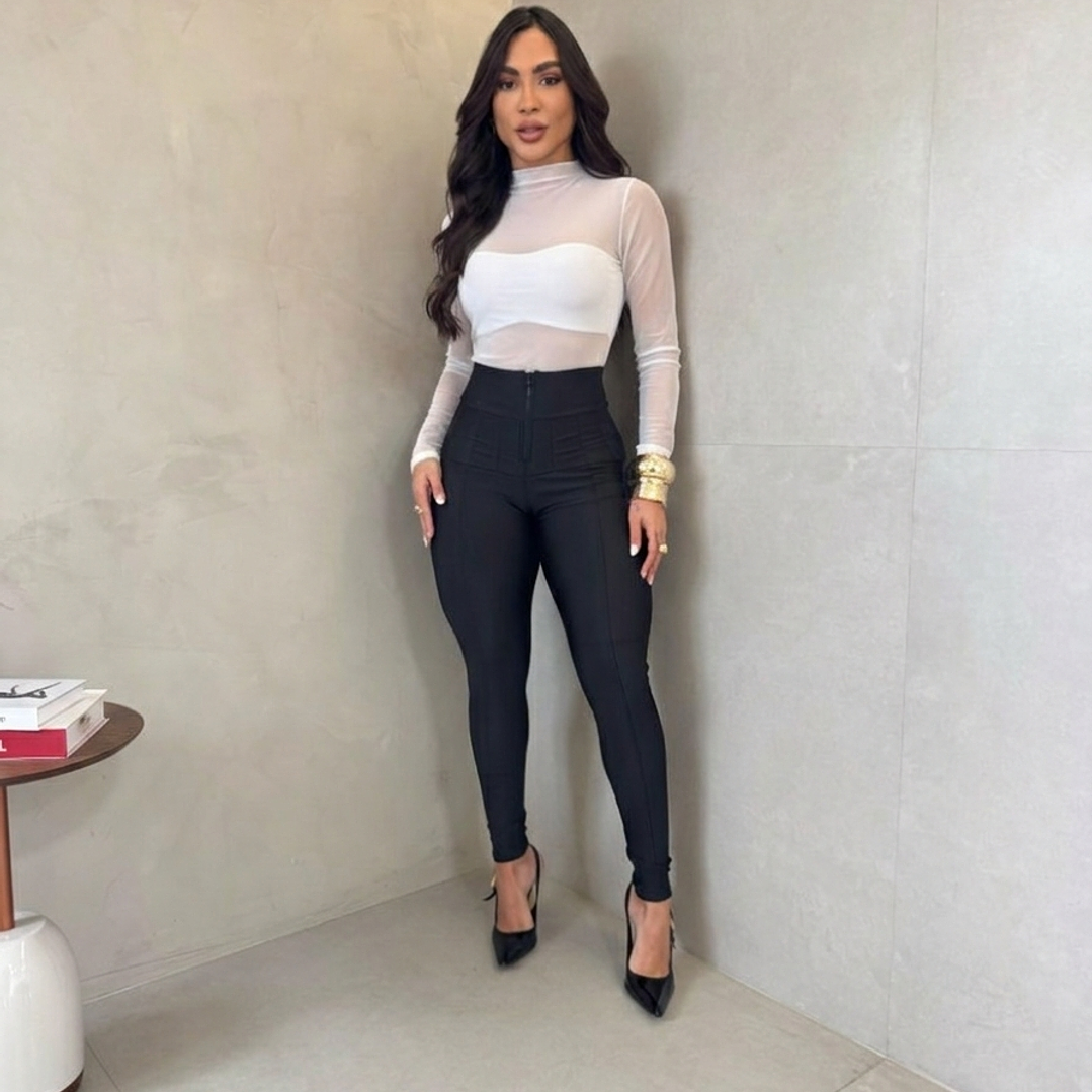 Pantalón Lipo Prada  🇧🇷  Talla 42-44 2