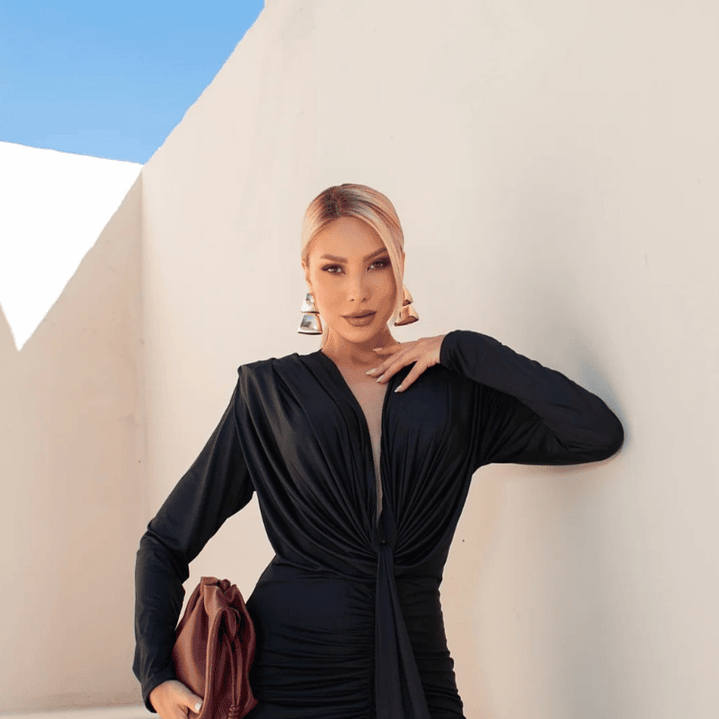 ​Vestido Thássia Drapeado | Elegancia y Diseño en Tela Fluity 8