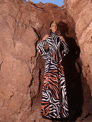 Vestido Salar Desierto: Exclusividad en Cada Movimiento