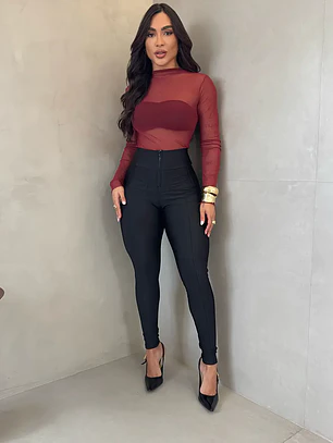 Pantalón Lipo Prada  🇧🇷 Talla 40 - 42