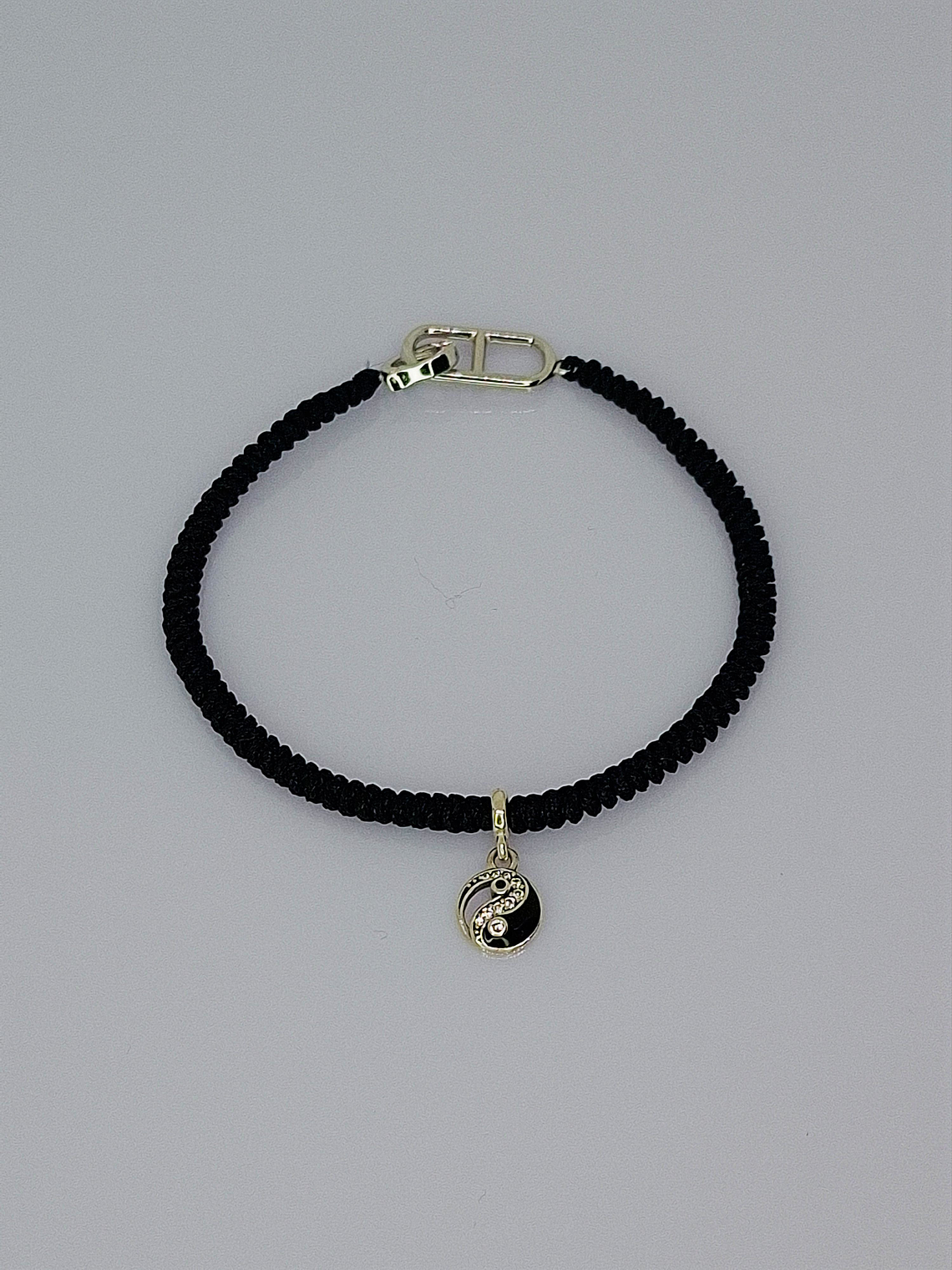 Pulsera yin yang minimalista 1