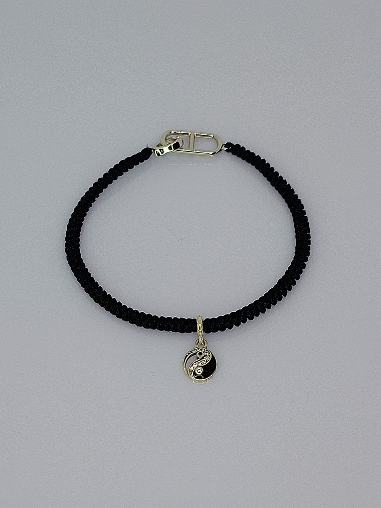 Pulsera yin yang minimalista 1