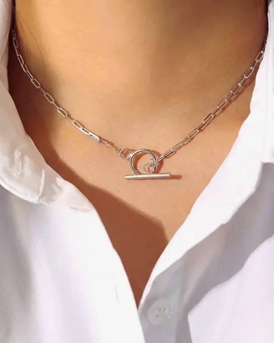 Collar Axis Paperclip 1