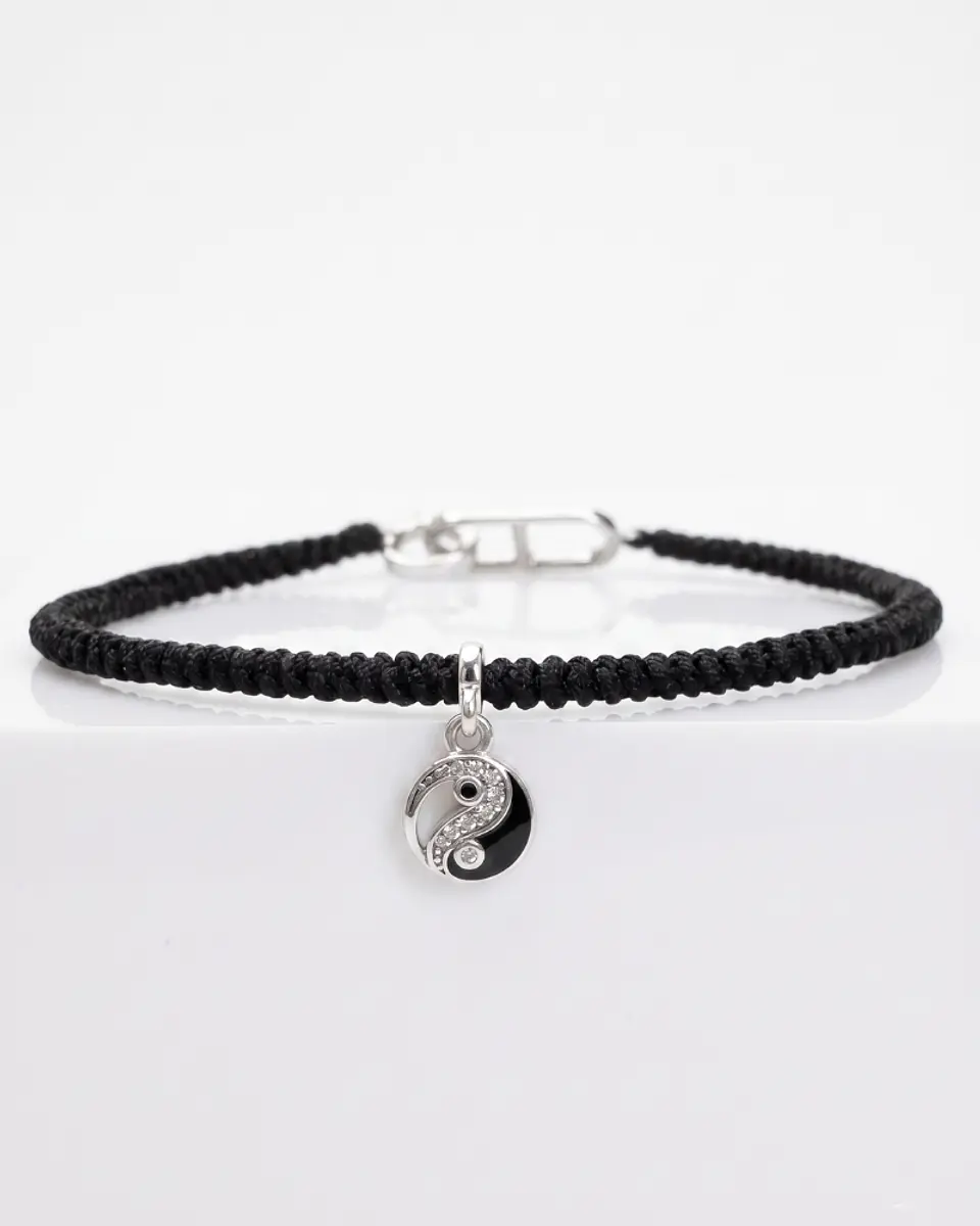Pulsera Yin Yang en Macramé 1